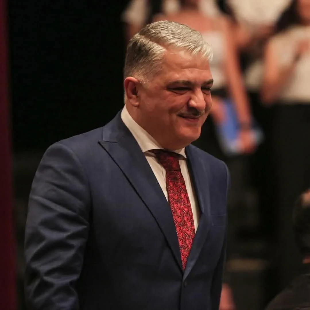 مدير إذاعة شام إف إم يعـلق على استقـ.ـالات فريقه ويتحدث عن وضـعه الصـ.ـحـي