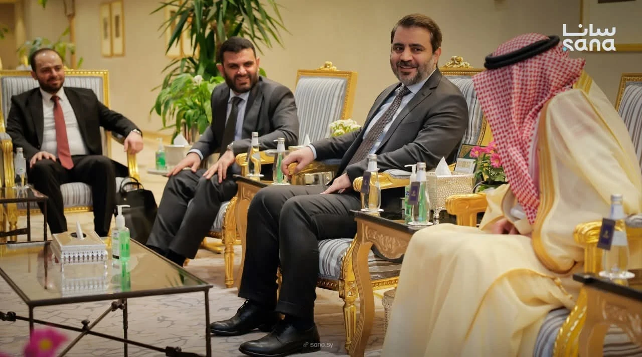 وفد سوري رفيع يشارك في اجتماع التحالف الدولي ضد تنظيم داعـ..ـش في الرياض