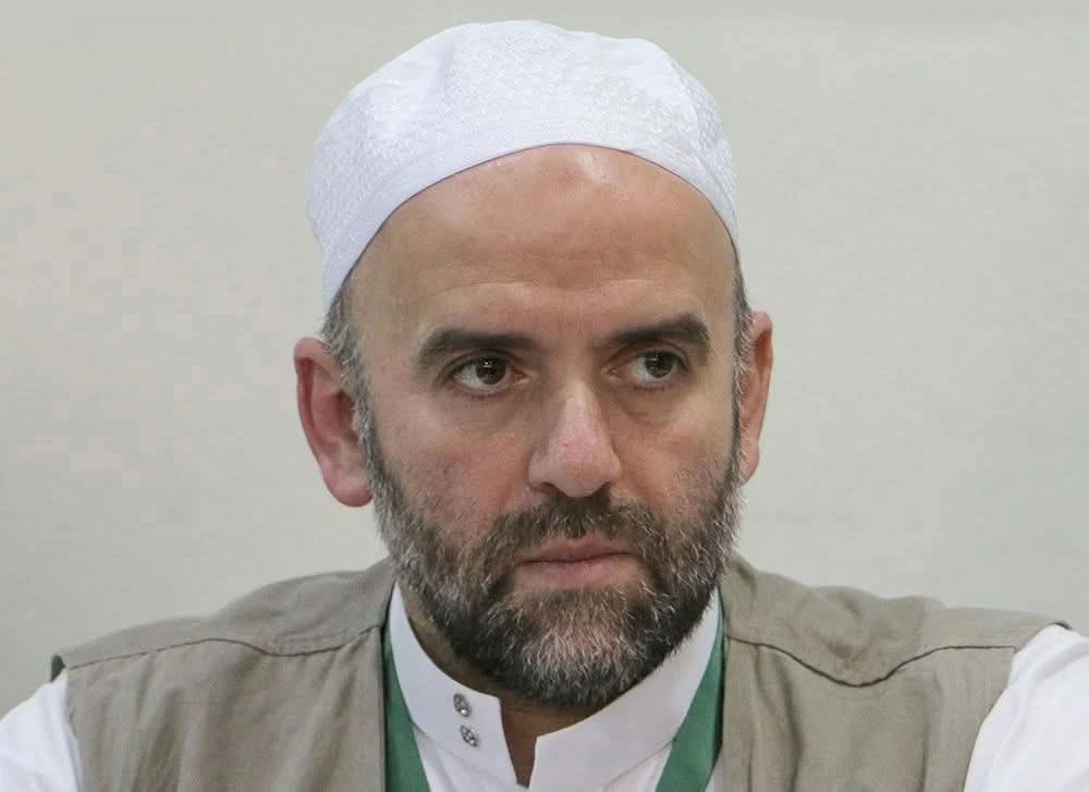 مدير أوقاف دمشق يطالب بإلغاء تخصيص ضريح لعائلة فرفور داخل جامع الشيخ أرسلان