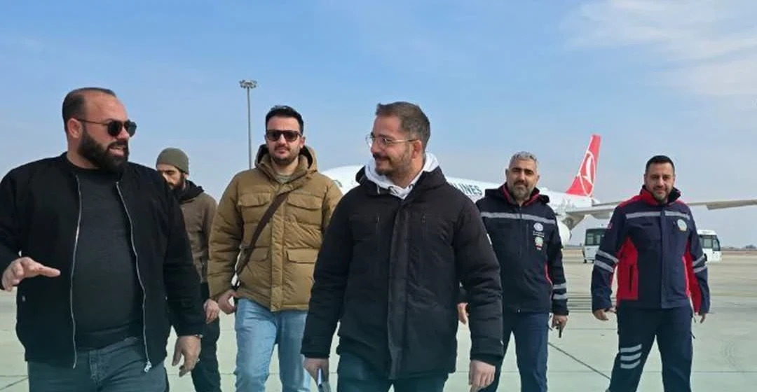 تطور جديد في مطار دمشق الدولي: وفد تركي يصل بمـعدات حديثة للتأهيل والتطوير