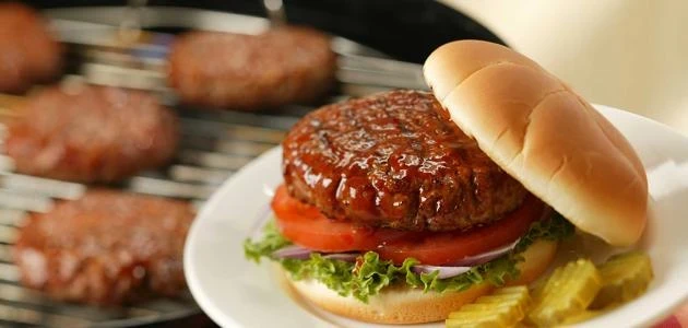 مقـتل شاب سوري بسبب سندويش همبرغر