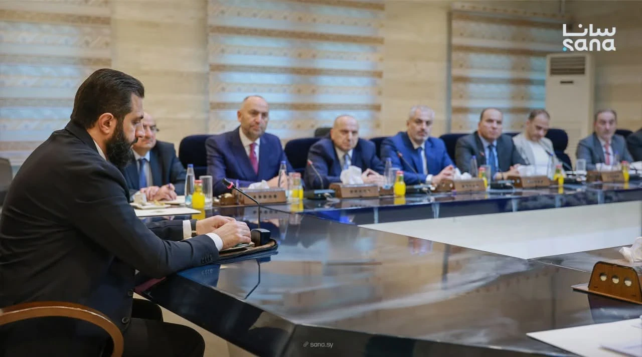 الرئيس الشرع يبحث تحديات القطاع المصرفي وآليات دعم التعافي الاقتصادي