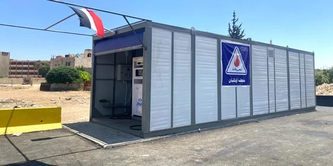 وزارة النفط السورية تفتتح محطة قدم متنقلة للبنزين (أوكتان 95) في دمشق وتحدد كمية محدودة للتزود بها