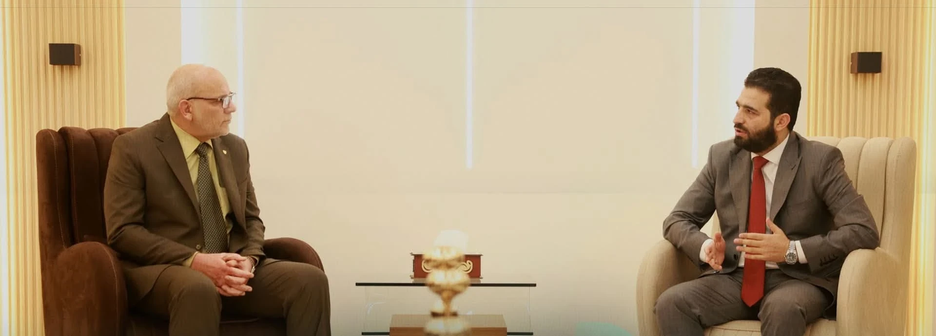 لقاء بين وزير الداخلية ونقيب المحامين لبحث التنسيق القانوني