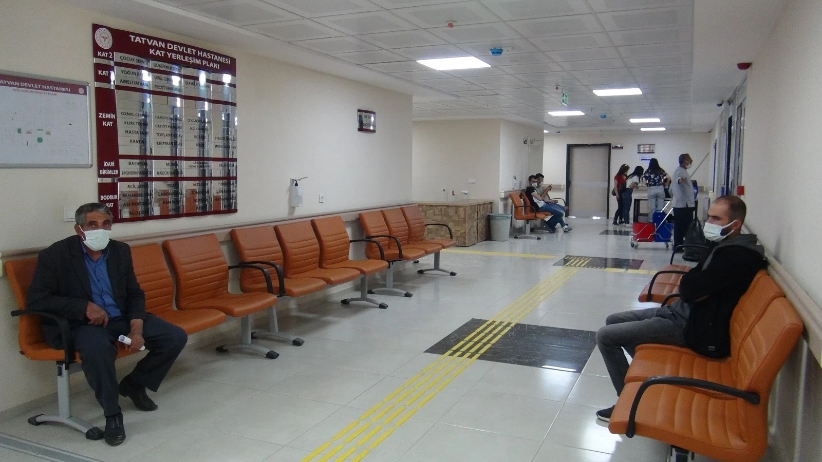 رئيس حزب السعادة في قيصري يدعو الحكومة لاستقبال الأطباء السوريين والأفـغان في المستشفيات الحكومية