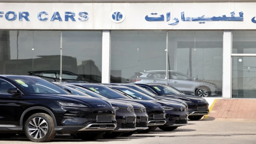 انطلاق أولى شاحـنات المركـبات من المنطـقة الحـرة الأردنية إلى سوريا