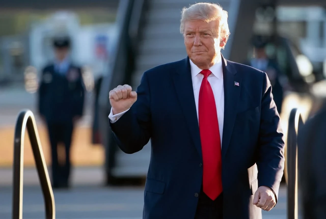 وكالة الأنباء الفرنسية: ترامب يلتقي قادة خليجيين ومسؤولاً سورياً ضمن جولته الإقليمية