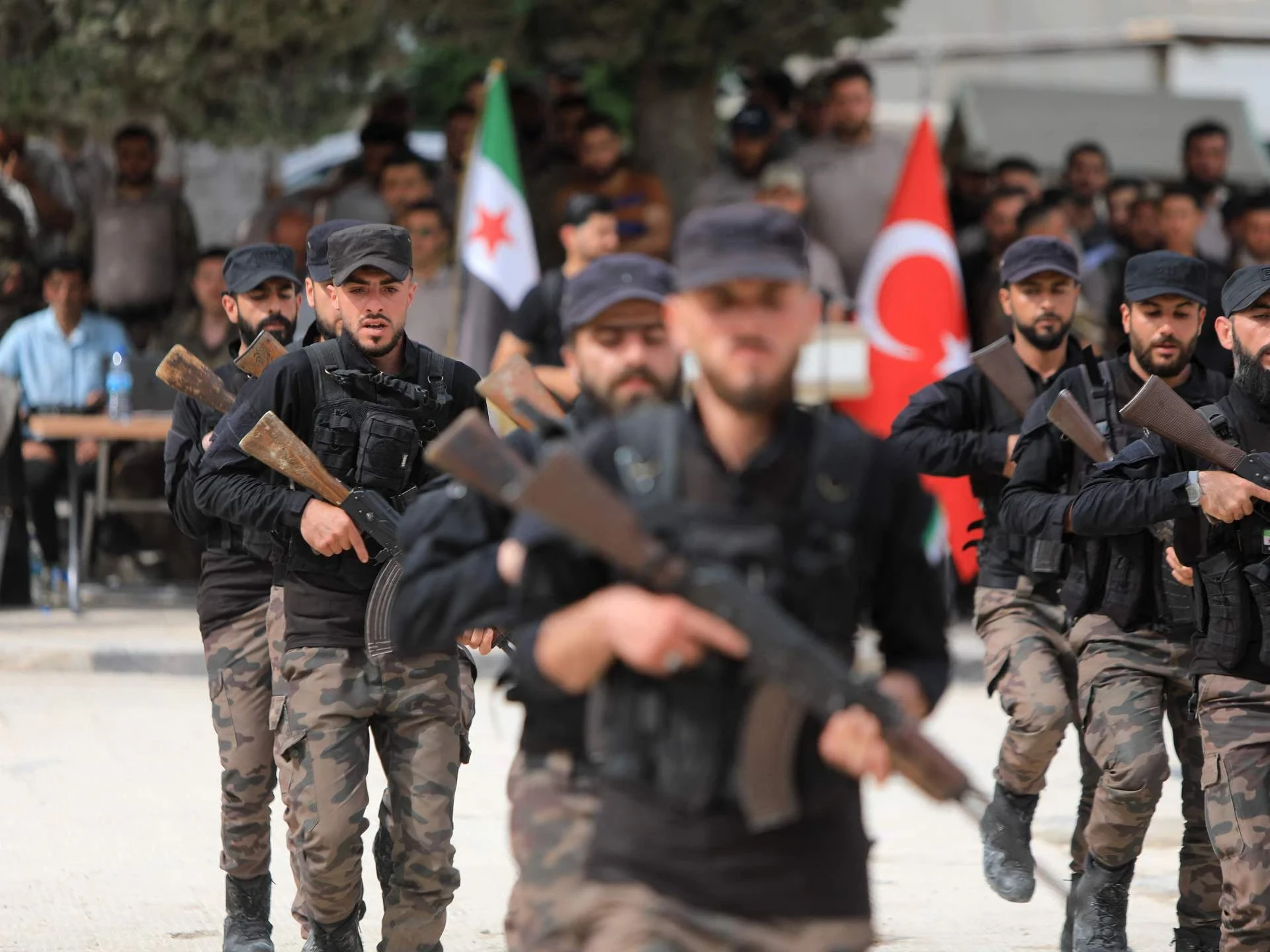 تركيا تسمح لفصائل فلسطينية بالتدريبات العسكرية في سوريا وسط قلق إسرائيلي