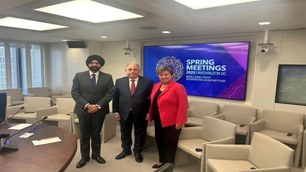 تحرك دولي واسع لدعم الاقتصاد السوري: اجتماعات مكثّفة لوزير المالية في واشنطن تفتح أبواب إعادة الإعمار