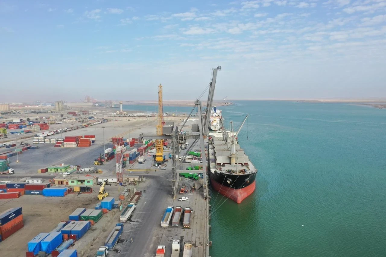 مـصـ.ـير غا.مـض لسفينتي الكهرباء من قطر وتركيا وسط تفاقم أزمـ.ـة التقنين في سوريا!