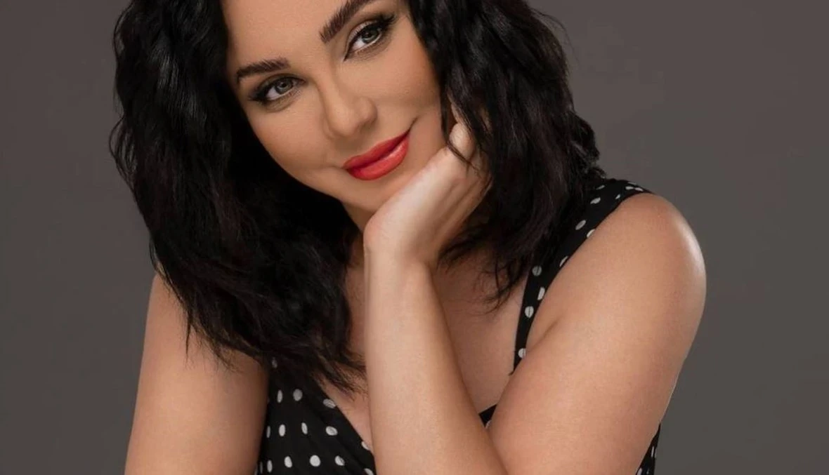 ممثل سوري رفض تصوير مشهد يجمعه مع سلاف فواخرجي على السرير