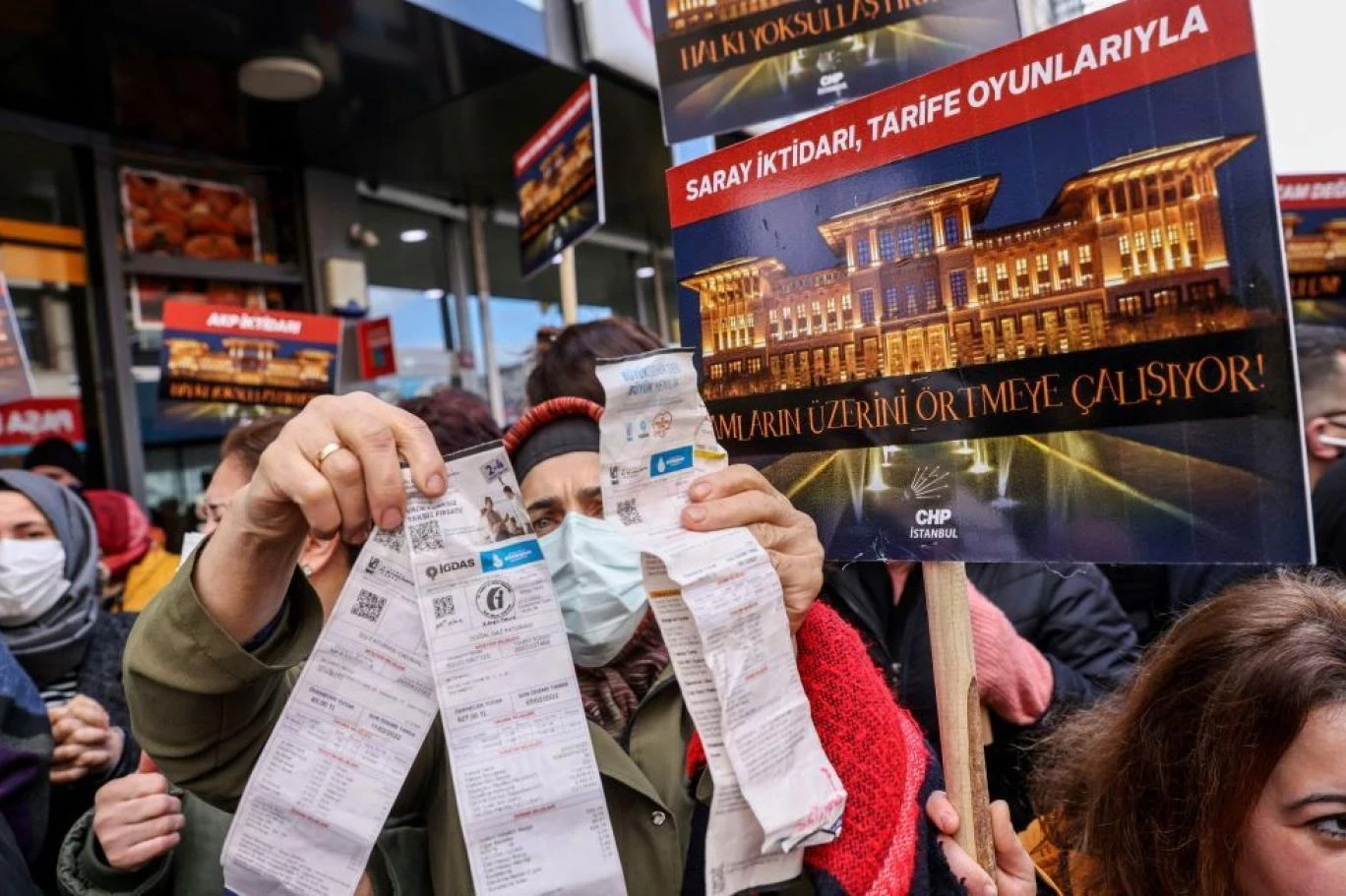 رفع الرواتب بناءً على نسبة التضخم: بين آمال المواطنين وتحديات الاقتصاد