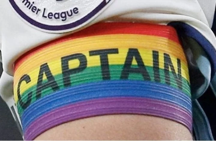 منتخبات أوروبية تقرر بعدم ارتداء شارة المثليين بمونديال قطر