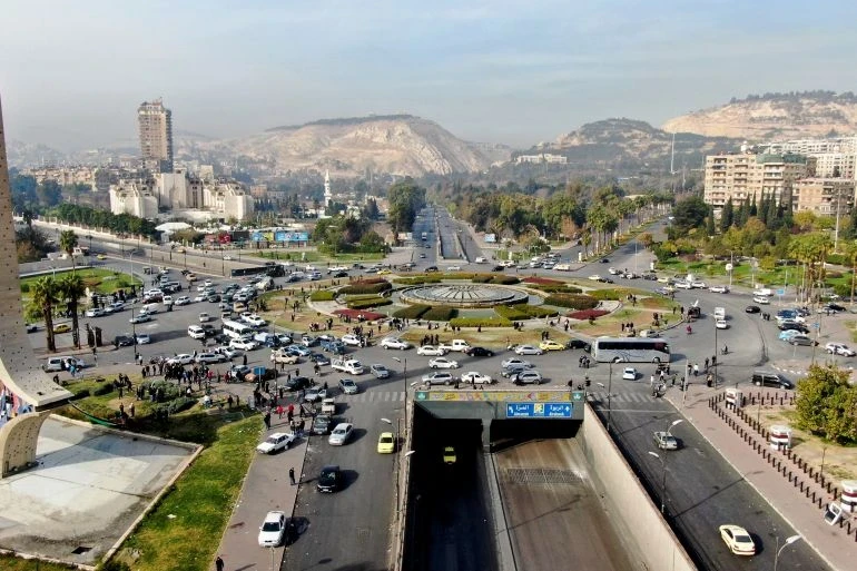 استقالة مسؤول جامعي بارز بدمشق بعد اقتحام مكتبه لتصوير مشاهد درامية تثير الجدل