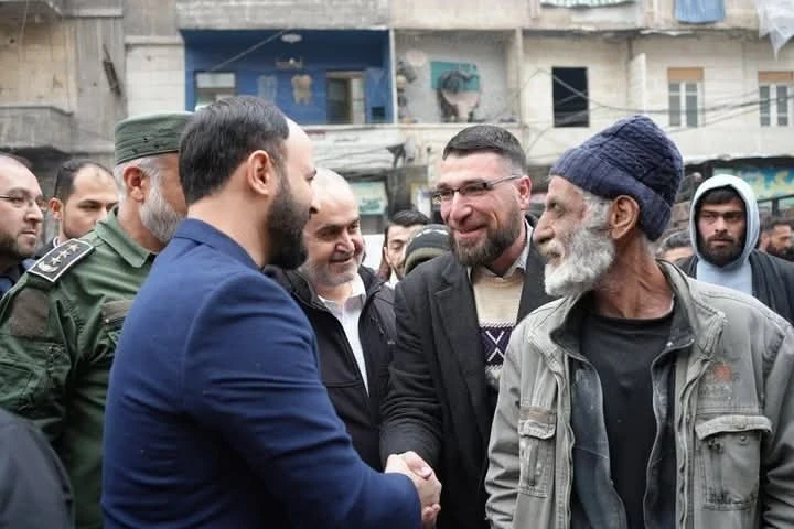 محافظ حلب عزام غريب: زيارة لتقييم الأحياء الشرقية ووعود بإعادة البناء وتحسين الخدمات