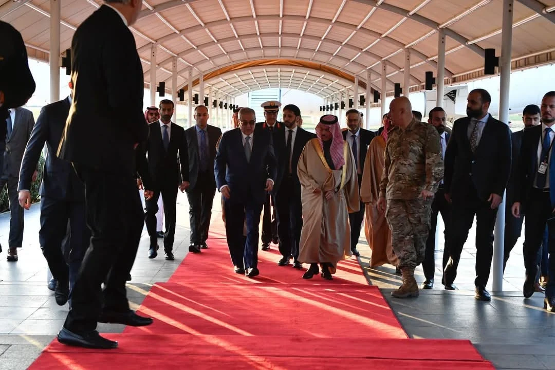 بالصور... وزير الخارجية السعودي فيصل بن فرحان يزور لبنان في أول زيارة دبلوماسية من نوعها منذ 15 عاماً