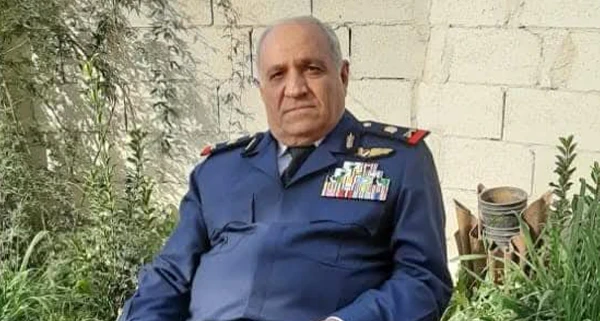 إلقاء القبض على الطيار عبد الوهاب عثمان: القائد السابق لمطار حماة العسكري متهم بقصف منزل عائلته في كفرنبل