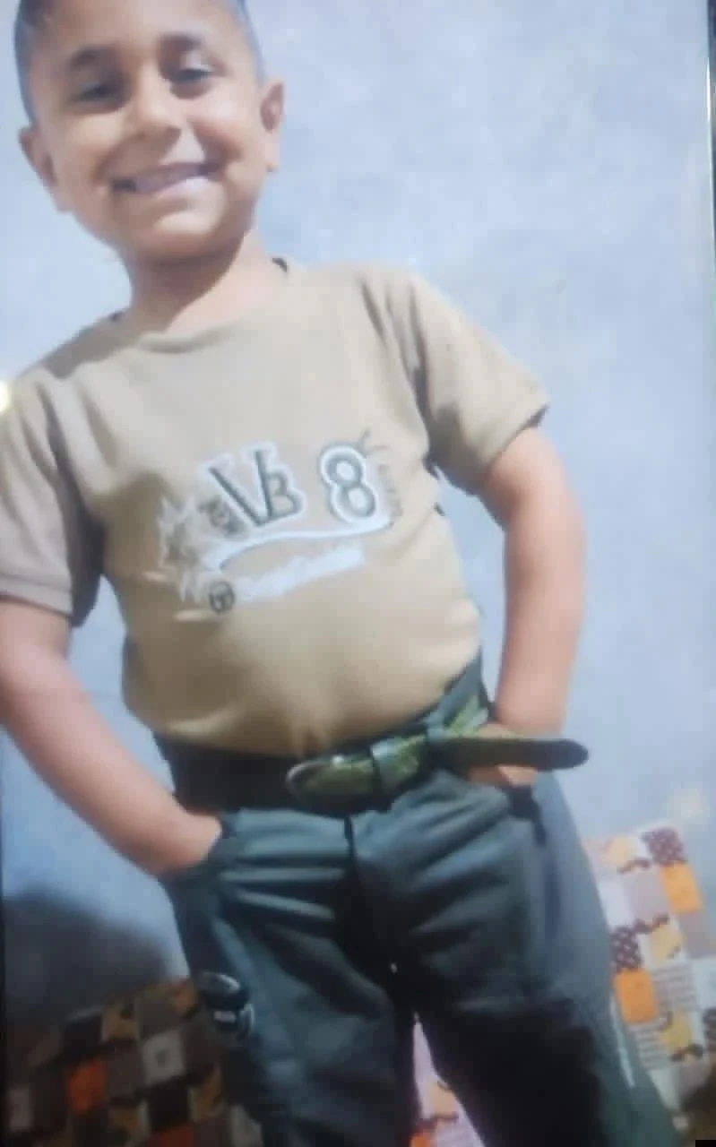 العثور على جـ..ـثة الطفل أحمد هلال في مبنى عفرين بعد يوم من اختفائه