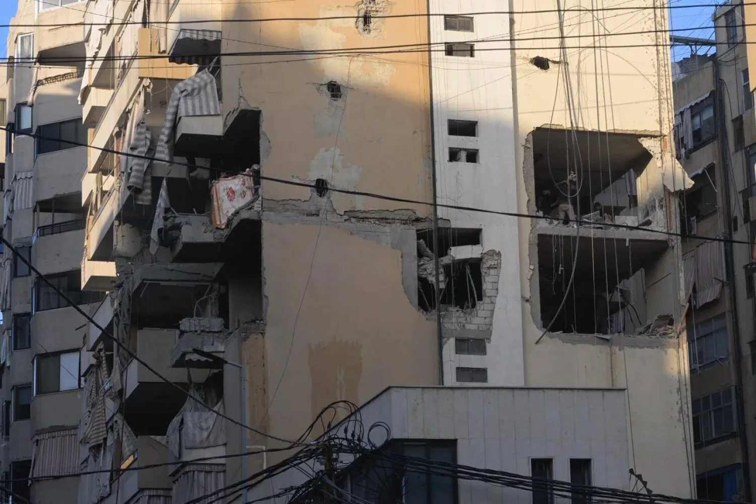 غـ..ـارة إسرائيلية على جنوب بيروت تستهدف قيادة حـ..ـزب. الله