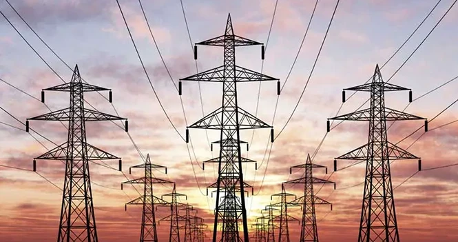 أونتاريو تفرض رسوماً جديدة على صادرات الكهرباء إلى الولايات المتحدة رداً على التعرفة الجمركية