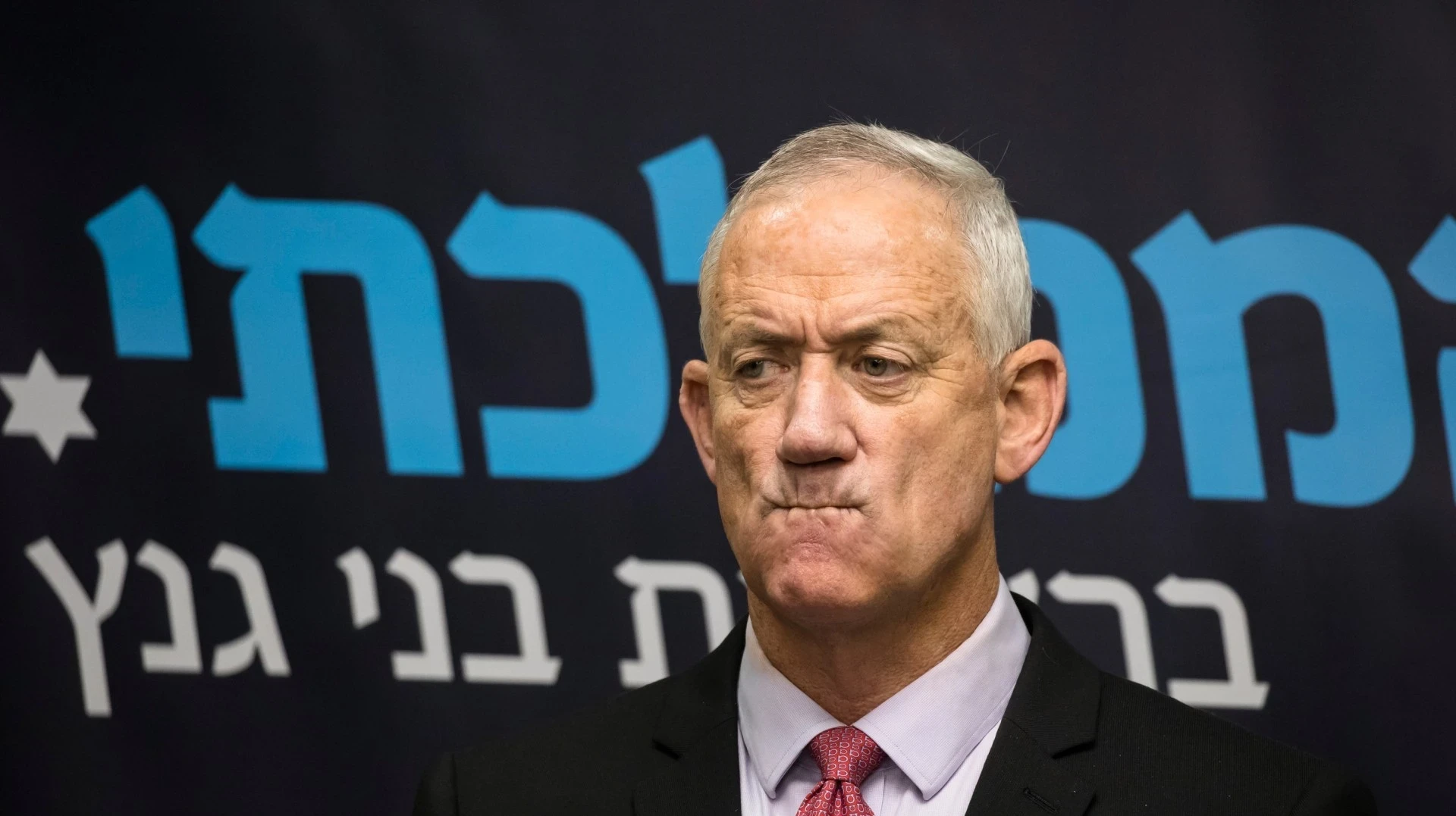 وزير الدفاع الإسرائيلي يهدد برد قاسٍ إذا تعرض أمن بلاده للخطر