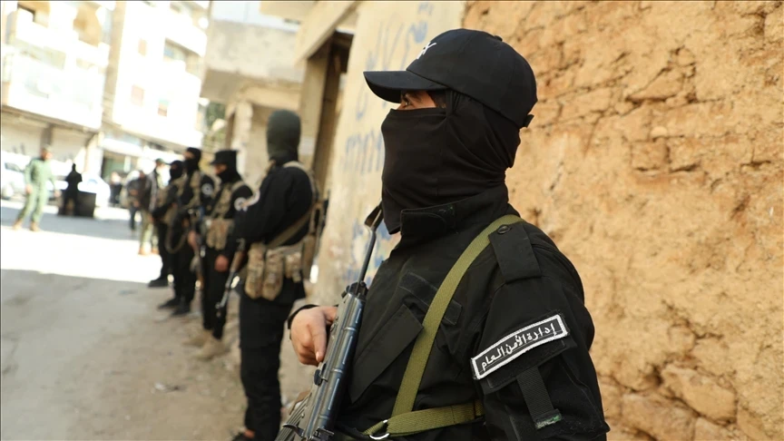 القبض على متزعم مجموعة مسلحة متورط بهجوم في الساحل السوري