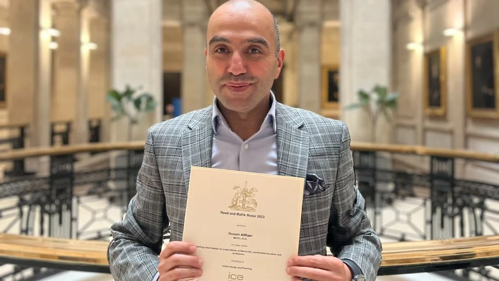 دكتور سوري يتألق مرة أخرى في مجال الهندسة: فوزه بجائزة عالمية للتصميم والتخطيط الحضري للمرة الثالثة